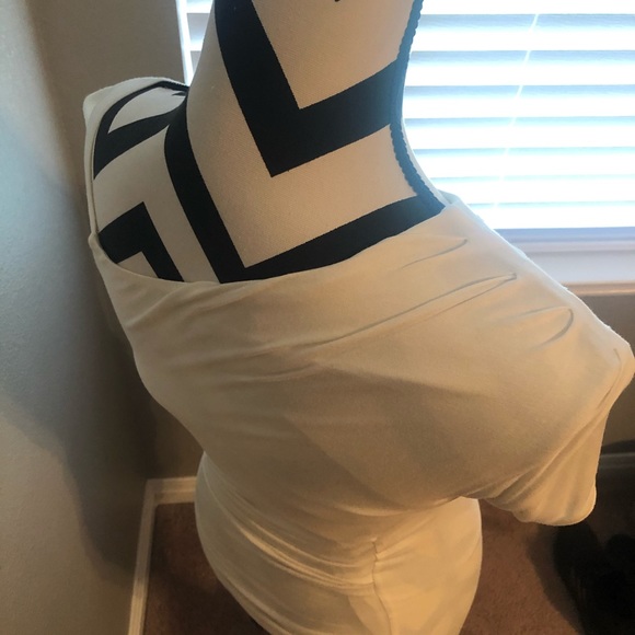 Dress - Picture 4 of 5